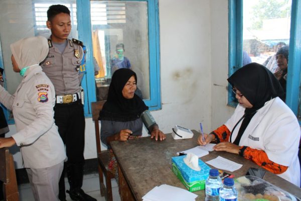 Pemeriksaan Kesehatan oleh Sat Lantas Polres Bima Kabupaten.