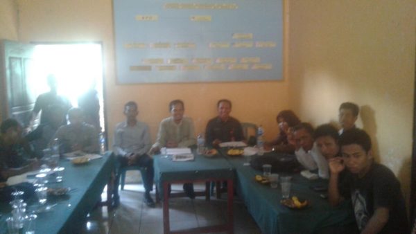Audiensi petani jagung Punti dengan Kadis Pertapa Kabupaten Bima.